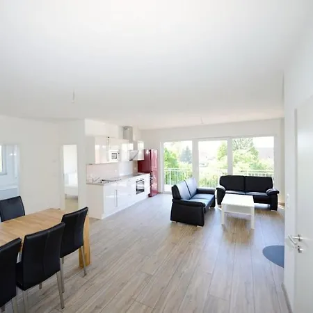 Mein-glowe 1st Floor Right * Glowe