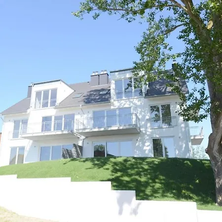 Mein-glowe 1st Floor Right Holiday home *